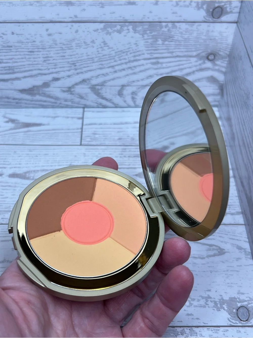 Stila One Step Correct Brightening Finishing Powder  (Deep)